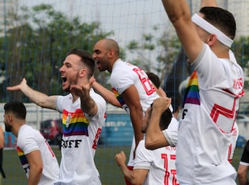 En la ciudad brasile?a de S?o Paulo se ha celebrado la Champions LiGay, una competici車n donde todos sus integrantes son homosexuales y que tiene como objetivo final acabar con la discriminaci車n en el f迆tbol.