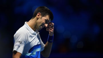 Djokovic, pensativo, durante las semifinales de las ATP Finals.