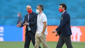 Ruido de sables en la Selección: Luis Enrique, en el alambre