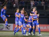 “Hoy nuestros caminos se separan... Di lo mejor de mí y siempre defendí la camiseta de la U al 1000%”