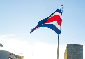 Bandera de Costa Rica: ¿por qué es de tres colores y en qué se diferencia del Pabellón Nacional?