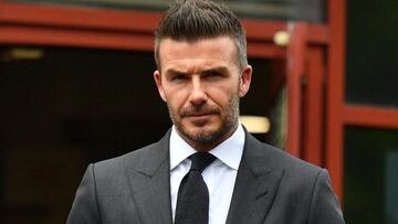 El exfutbolista inglés encabeza la lista elaborada por el tabloide británico 'The Sun' gracias a un estudio de Ticketgum.com. Con 44 años y en plena expansión empresarial con el debut de su nuevo equipo, el Inter Miami, Beckham continúa siendo un icono y uno de los nombres más perseguidos por las firmas más prestigiosas. Es el único jugador retirado de la lista. 