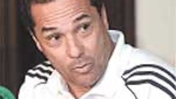 <b>UN EQUIPO.</b> Luxa insiste en que el Madrid son todos y no un único jugador.