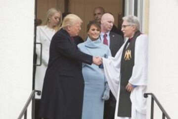 Melania Trump se viste de Jackie Kennedy para entrar en la Casa Blanca