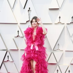 This is what Scooby-Doo actress Linda Cardellini looks like at 49 years old