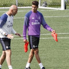 Solari deja fuera al marroquí Achraf por la sanción FIFA