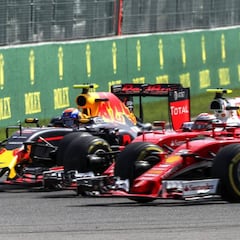 Kimi tilda la conducción de Verstappen como "ridícula"