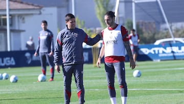 Lisci habla con Juan Cruz en Tajonar.