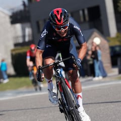 Carapaz responde en Suiza: victoria de etapa y liderato