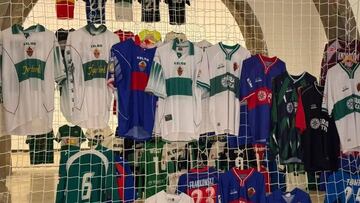 La historia del Elche, en más de 100 camisetas