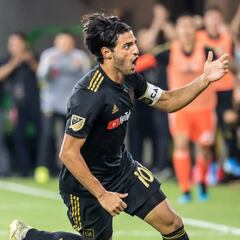 Report: Carlos Vela to extend his contract with Los Angeles FC