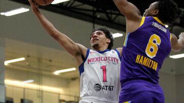 Imagen de Diego Bernard, de Capitanes CDMX, contra los South Bay Lakers.