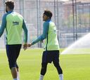 Neymar, Piqué y Rakitic, a una amarilla de la sanción
