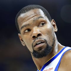 When will the Kevin Durant trade happen? Why is it taking so long?