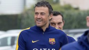 Luis Enrique llegando a rueda de prensa.