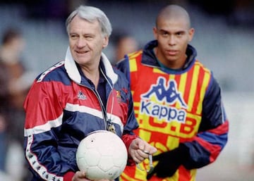 Bobby Robson and Ronaldo at Barcelona