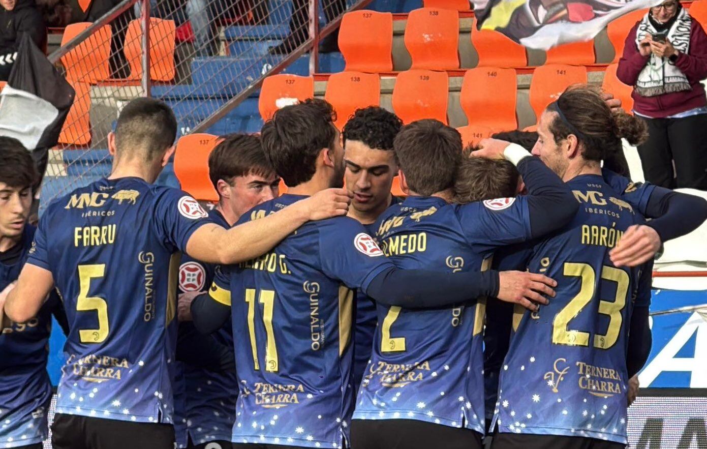 Mounir: llegar y besar el Santo en Unionistas