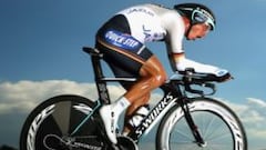 Martin gana el oro y dobla a Contador