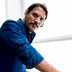 Sergio Peris-Mencheta comparte una nueva imagen en su recuperación: “Nos han caído unos años de golpe”