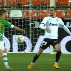 Con Canales a este nivel, el Betis tiene liderato para rato: exquisita maniobra que acabó en golazo