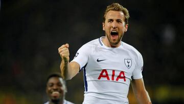 Tottenham&#039;s Harry Kane celebrates scoring their first goal         