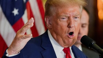 FILE PHOTO: Republican presidential nominee and former U.S. President Donald Trump gestures as he speaks during a press conference at Trump Tower in New York City, U.S., September 6, 2024. REUTERS/David Dee Delgado/File Photo
