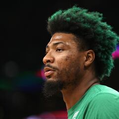 Celtics’ Marcus Smart defends Al Horford in the wake of Steph Curry’s injury