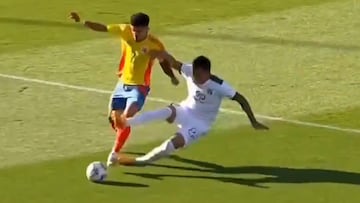 Patada contra Luis Díaz en el amistoso entre Colombia y Bolivia.
