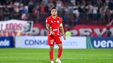 BUENOS AIRES, ARGENTINA - APRIL 23: Juan Fernando Quintero of America de Cali reacts during a Copa CONMEBOL Sudamericana match between Huracan and America de Cali at Tomas Adolfo Duco Stadium on April 23, 2025 in Buenos Aires, Argentina. (Photo by Rodrigo Valle/Getty Images)