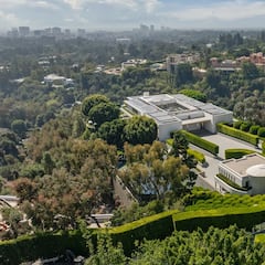 Tony Pritzker, billionaire: $175 million to build his dream home in Los Angeles, which he now has to sell for this reason
