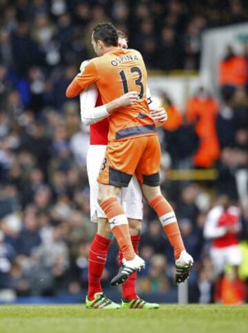 Luego de 10 meses, David Ospina volvió como titular al arco de Arsenal por la Premier League.