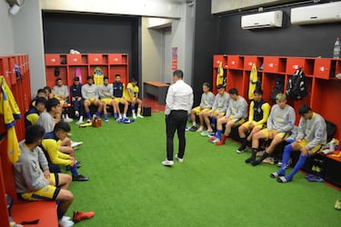 Partió en Colo Colo y hoy es el DT más joven del fútbol chileno: “Quiero llegar lejos”
