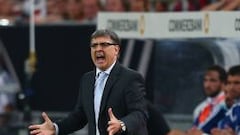 Martino: "Entre Agüero, Tévez e Higuaín hay lugar para uno solo"