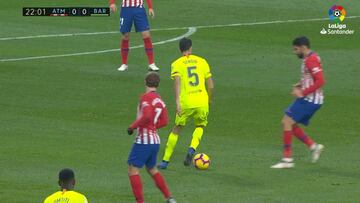 Busquets paró el tiempo: Costa sigue buscándolo...