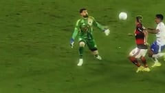 Carrascal y un golazo que lo salva en Flamengo