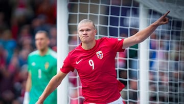 Erling Haaland fue presentado como nuevo jugador del Manchester City este lunes 13 de junio. Por ello, te decimos cuál es la fortuna que tiene el noruego.