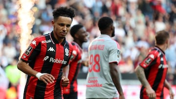 Sofiane Diop celebrate un gol.