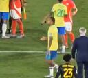 Ancelotti se encuentra con un jugador chileno luego de la goleada de Brasil y ocurre esto: la escena ya es viral