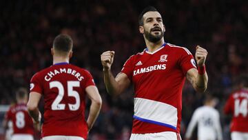 Un doblete de Negredo le devuelve la sonrisa al Boro