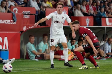 A la quinta fue la vencida. Bautista no había visto puerta hasta el momento y se desquitó a domicilio, ante el Mirandés, con un doblete. En su primer tanto estuvo pillo, al aprovecharse de un error defensivo. El segundo llegó con un remate de cabeza.