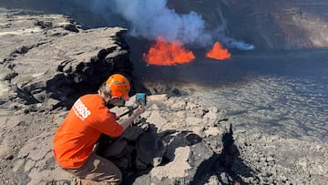 Kīlauea may erupt between Aug 20–23, say USGS experts, after signs of deflation. Warnings issued for toxic gases near Hawai‘i Volcanoes National Park.