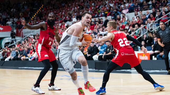 Un Madrid admirable derriba el muro fuera de casa
