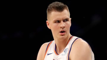 NEW YORK, NY - NOVEMBER 07: Kristaps Porzingis #6 of the New York Knicks reacts in firsrt half against the Charlotte Hornets during their game at Madison Square Garden on November 7, 2017 in New York City. NOTE TO USER: User expressly acknowledges and agrees that, by downloading and or using this photograph, User is consenting to the terms and conditions of the Getty Images License Agreement.   Abbie Parr/Getty Images/AFP
 == FOR NEWSPAPERS, INTERNET, TELCOS &amp; TELEVISION USE ONLY ==