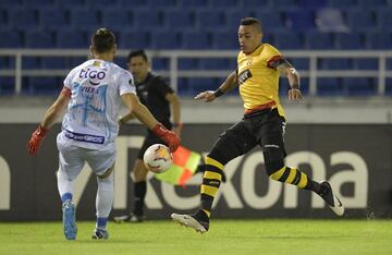 Junior de Barranquilla y Barcelona de Guayaquil se enfrentaron en el estadio Metropolitano por la penúltima fecha del Grupo A de la Copa Libertadores.