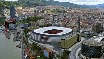 14/08/19 ATHLETIC DE BILBAO PANORAMICA VISTA AEREA ESTADIO SAN MAMES CIUDAD
 MUY IMPORTANTE FIRMAR: MIKEL ARRAZOLA-IREKIA 
 
 
 Estadio de San Mam&eacute;s (2013)
 San Mam&eacute;s es un estadio de f&uacute;tbol ubicado en la villa de Bilbao (Pa&iacute;s 