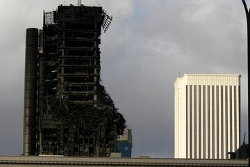 El 12 de febrero de 2005, un voraz incendio destruyó por completo el edificio Windsor, una de las torres del complejo AZCA de Madrid, en la zona de Nuevos Ministerios.