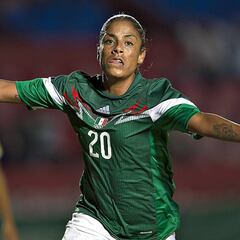 Maribel Domínguez, de su casi fichaje con Celaya a pionera del futbol femenil