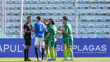 El Deportivo protesta una acci¨®n ante el San Fernando.
