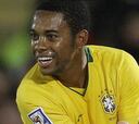 Robinho pide respeto para Brasil con pintadas
