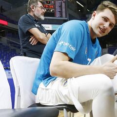 Kokoskov no garantiza que los Suns elijan en el draft a Doncic